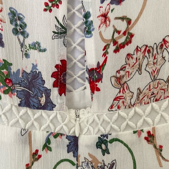 Aakaa Floral Print Dress - Picture 6 of 10